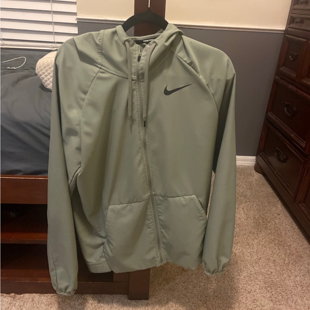 Nike windbreaker